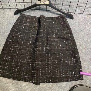 Chic Black Tweed Mini Skirt Pleat Detail Classy